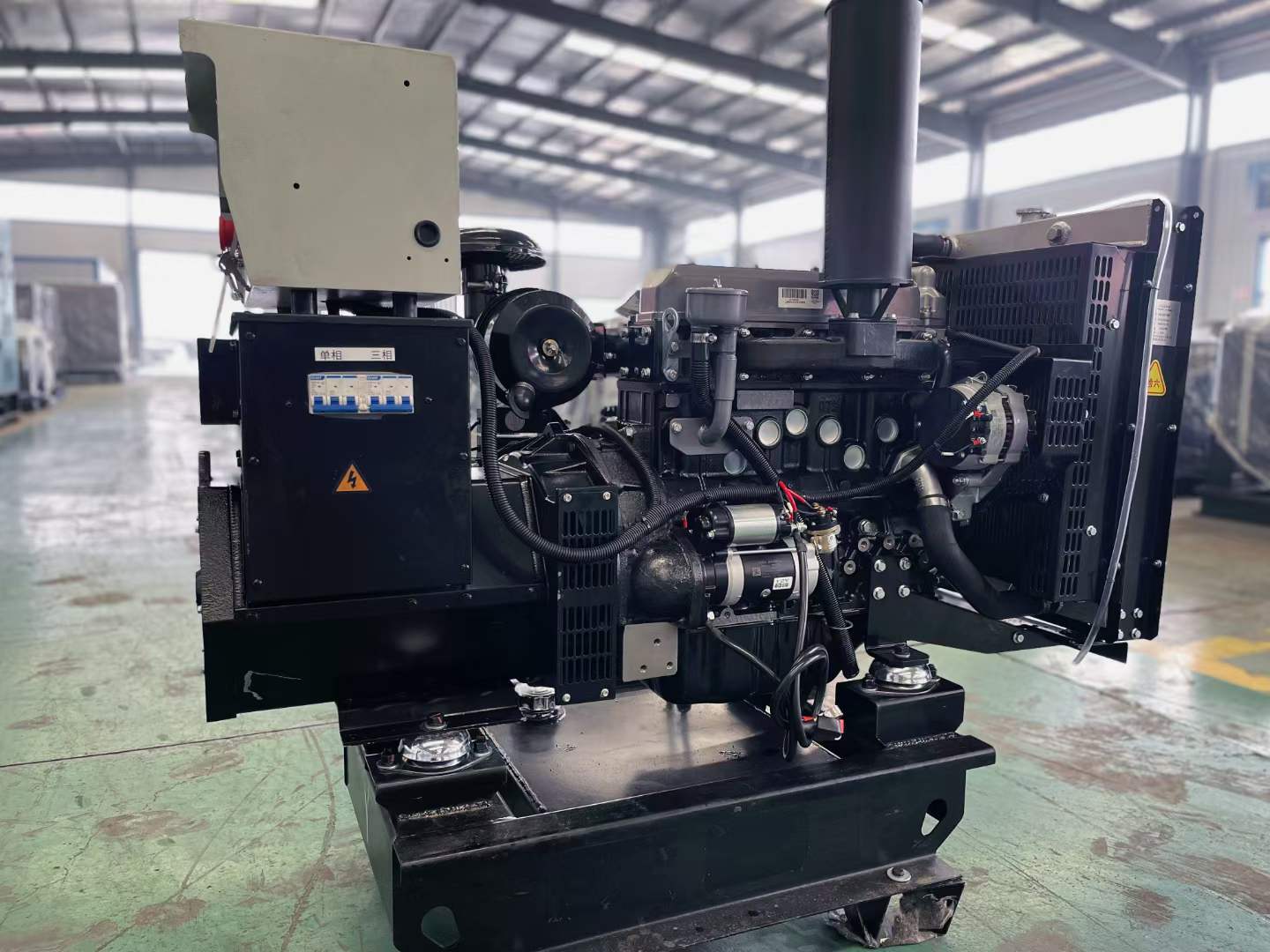 和县如何降低电感性负载对发电机的影响？