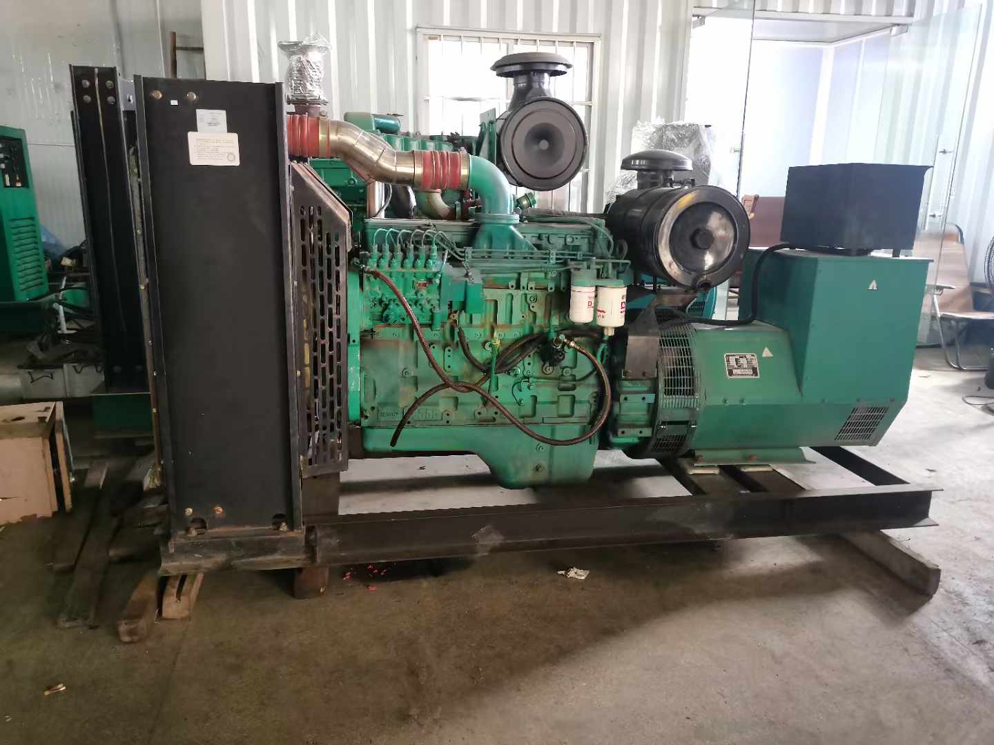 和县发电机租赁如何确定电缆的承载电流是否在安全范围内？