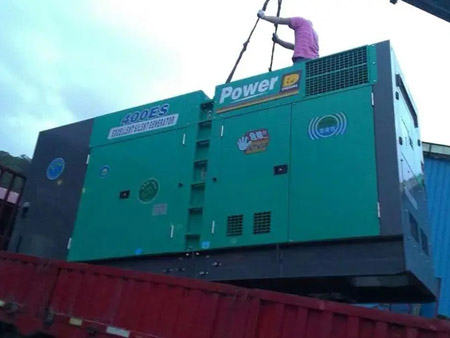 和县柴油发电机组转速不稳定时，如何对发动机进行维护？