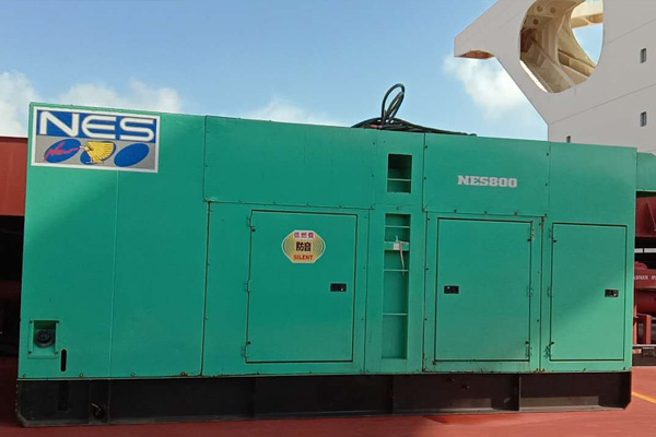 和县如何检测发电机组中性点接地是否良好？