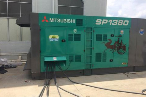 和县为什么有些柴油发电机组的输出电压可以调节？