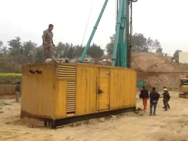 和县如何判断水冷式机油散热器密封件是否需要更换？